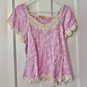 Democracy Women's Small Lavender & White Lace Blouse Bohemian Boho Excellent WOT